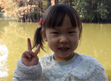 能唱能跳動(dòng)手能力強(qiáng)的小魔女